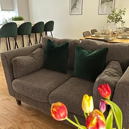Lux 2 Bedroom Ground Floor *
