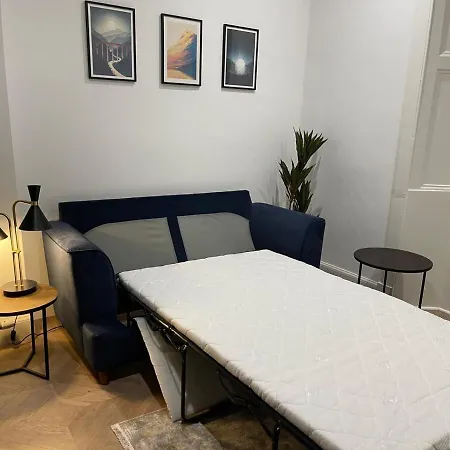 West Montgomery Place Apartment
