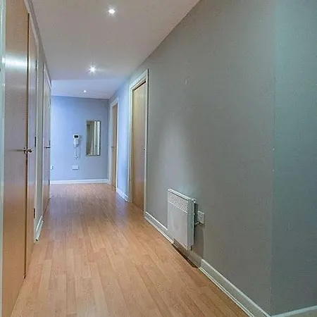 Modern 2 Bed With Stunning Seaside View Appartement