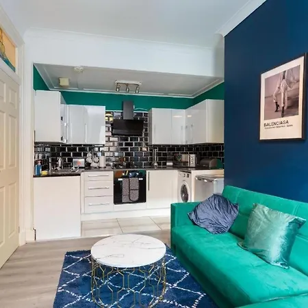 Beautiful Boutique Abode - Sleeps 4 Appartement EDI