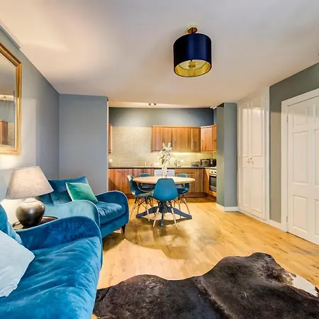 Broughton Place - Beautiful New Town Garden Flat *