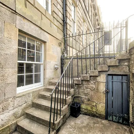Apartment Broughton Place - Beautiful New Town Garden Flat *