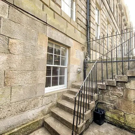 Apartment Broughton Place - Beautiful New Town Garden Flat Edinburgh