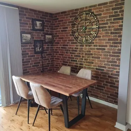 Lovely 1 Bedroom Near The Center Edinburg