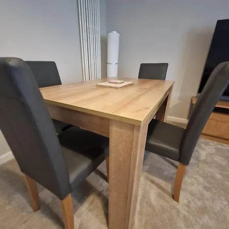 Cosy Roseburn Apartment, - 2 Bedrooms, Free Parking Apartmán *