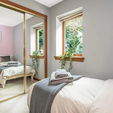 The Keep At Craigiehall 度假居