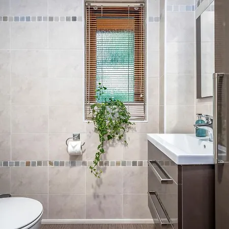 The Keep At Craigiehall 度假居 *