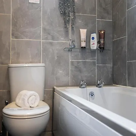 Holiday home Oesis - Stylish Holiday Near Centre Edinburgh