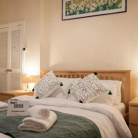 Oesis - Stylish Holiday Near Centre Edinburgh