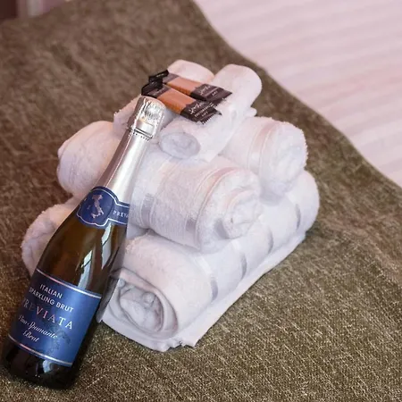 Cute - 1bd Near Centre - Leith Walk * 爱丁堡