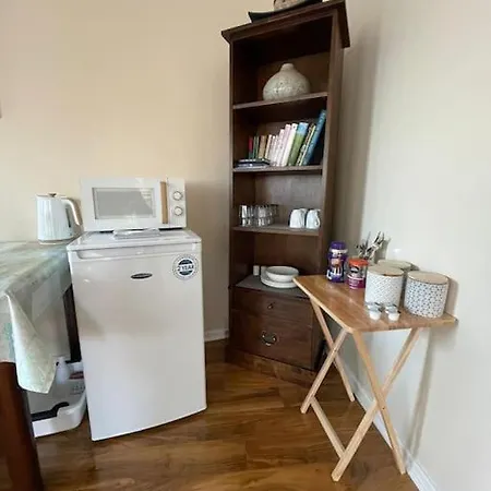 Apartment Cosy & Bright Semi-detached House