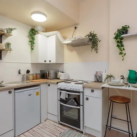 Apartment Cozy 1b Groundfloor - 8 Minute From Centre