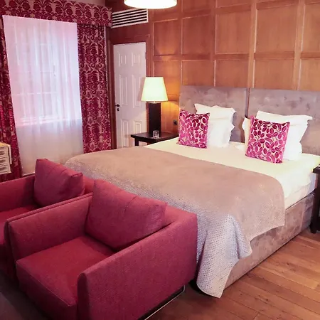 Hotel Tigerlily 4*