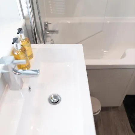 Lägenhet Luxury Modern 3 Bedroom In Centre Edinburg