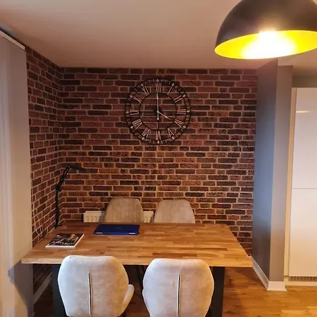 Lovely 1 Bedroom Near The Center Lägenhet