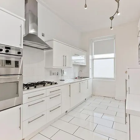 Exquisite & Lively With Fireplace & Panoramic Views Lejlighed