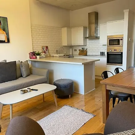 Luxury 3 Bed 2 Bath Main Door Apartm At Wardie Bay Apartment Edinburgh