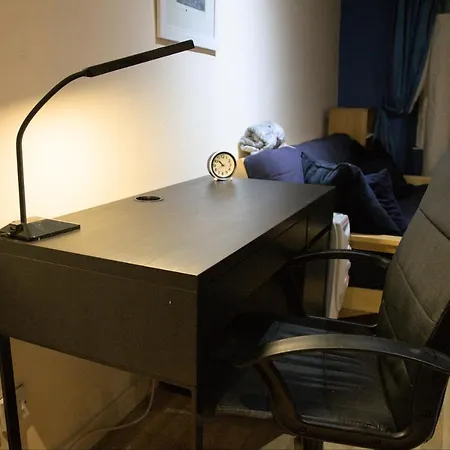 Cosy N Comfy Flat In Historic Heart Of