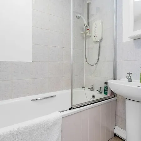 Perfect Location Edinburgh