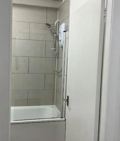 Apartamento Central, Festival Theater *