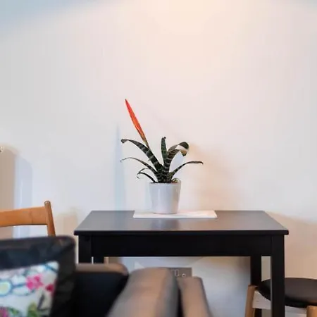 Linton Collection - 28 North Bridge 아파트