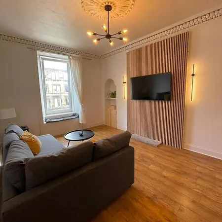 1 Bed Apartment *