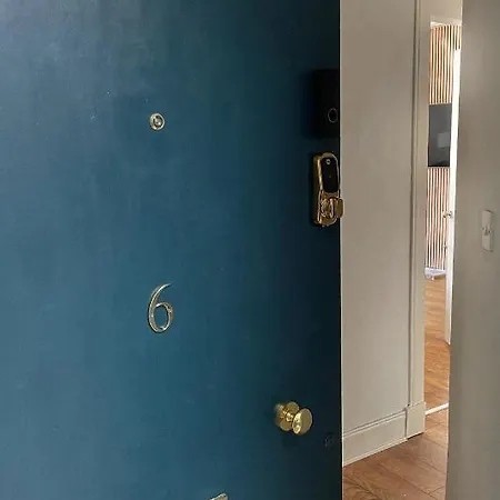 1 Bed Apartment