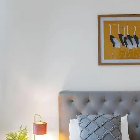 Luxury 3 Bed 2 Bath Main Door Apartm At Wardie Bay Edinburgh
