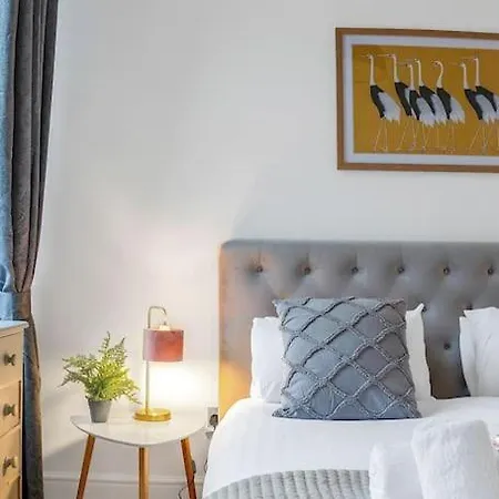 Luxury 3 Bed 2 Bath Main Door Apartm At Wardie Bay * Edinburgh