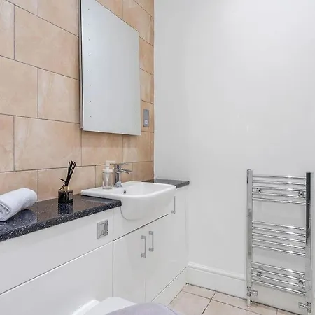 شقة Luxury 3 Bed 2 Bath Main Door Apartm At Wardie Bay