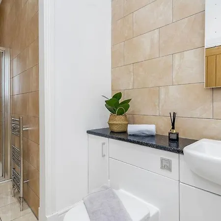 Luxury 3 Bed 2 Bath Main Door Apartm At Wardie Bay شقة إدنبرة
