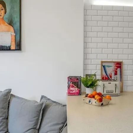 Luxury 3 Bed 2 Bath Main Door Apartm At Wardie Bay * Edinburgh