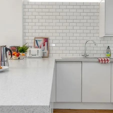 شقة Luxury 3 Bed 2 Bath Main Door Apartm At Wardie Bay