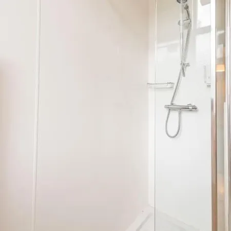 Apartment Beautiful 2 Bed 2 Bath Flat Overlooking Meadows Park Edinburgh