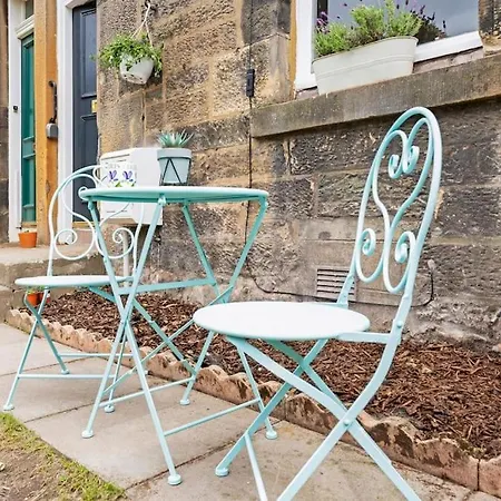 Cheerful - Westend *