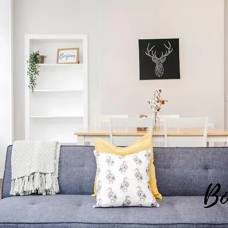 Bright New Town 2br-1ba, 1 Min To George St By Bonjour Residences Edinburgh