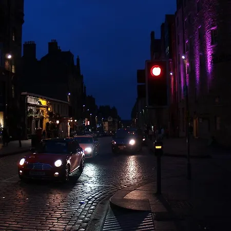 Niddry Street Apartmán *