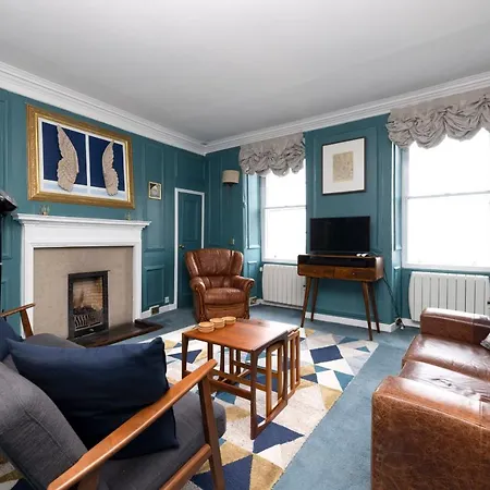 Joivy Eclectic Near Castle Апартаменты