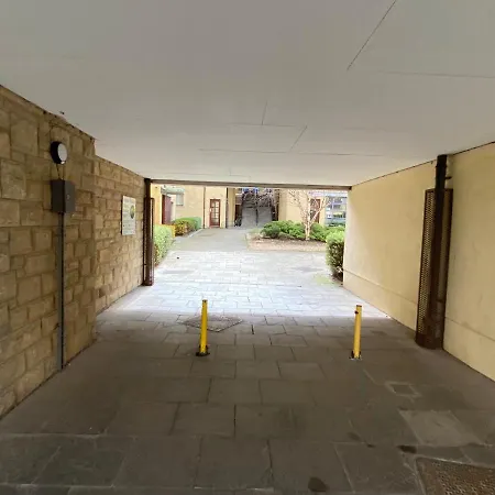 Old Town, Free Parking, Outlander Experience Apartment *