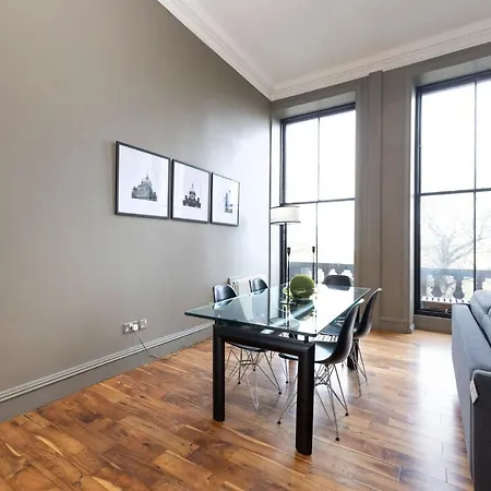 Joivy Stunning Flat Near Castle Edinburgh