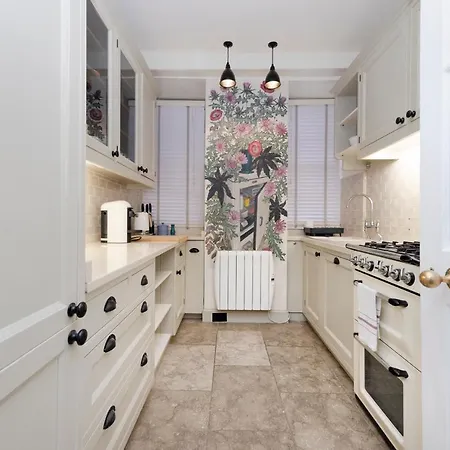 Joivy Eclectic Near Castle