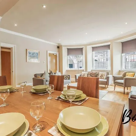 New Town Main Door 3br-3ba - Free Parking & Patio By Bonjour Residences Lägenhet Edinburg