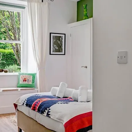 Cheerful - Westend Apartment Edinburgh