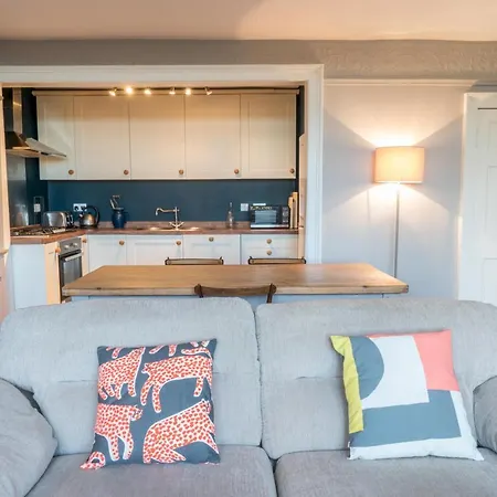 Queen St Superb Penthouse Flat With Roof Terrace * Édimbourg