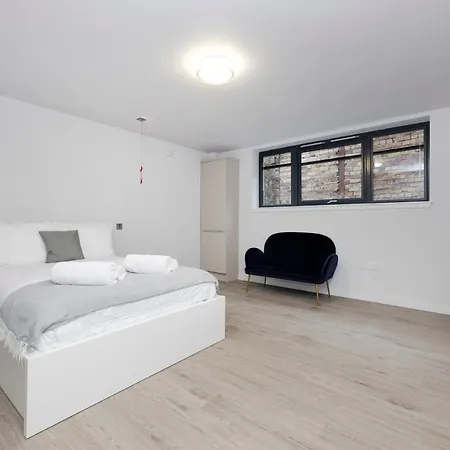 Altido Elegant Near The Meadows