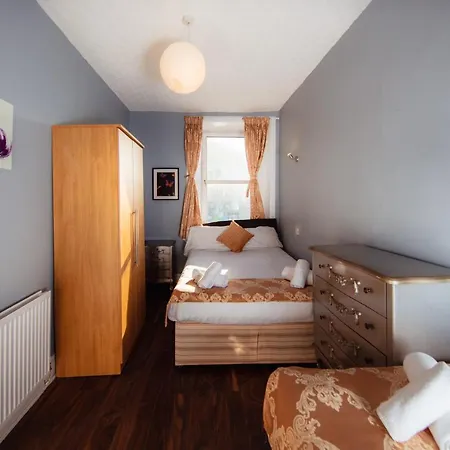 Apartment Super 4bedroom At The Meadows