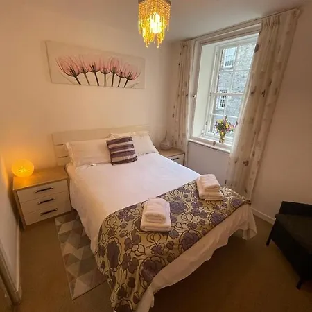 Royal Mile Old Fishmarket Close Apartment *