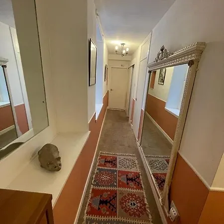 Royal Mile Old Fishmarket Close アパート エディンバラ