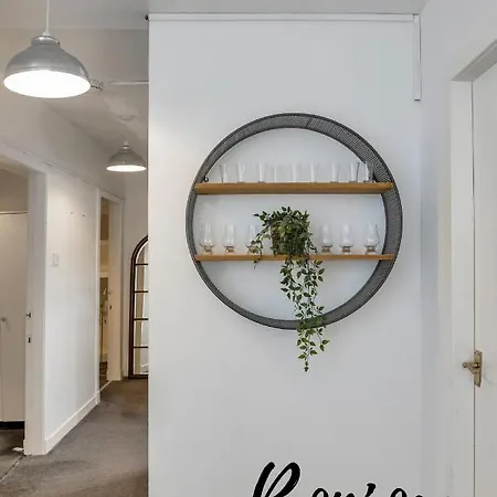 Vosges - Royal Mile 5br-2ba - Free Parking & Private Entrance By Bonjour Residences 아파트 *