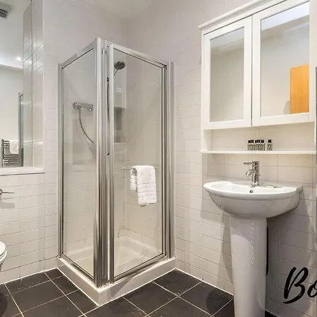 Apartment Spacious 2br-1ba - Grassmarket - Free Parking By Bonjour Residences